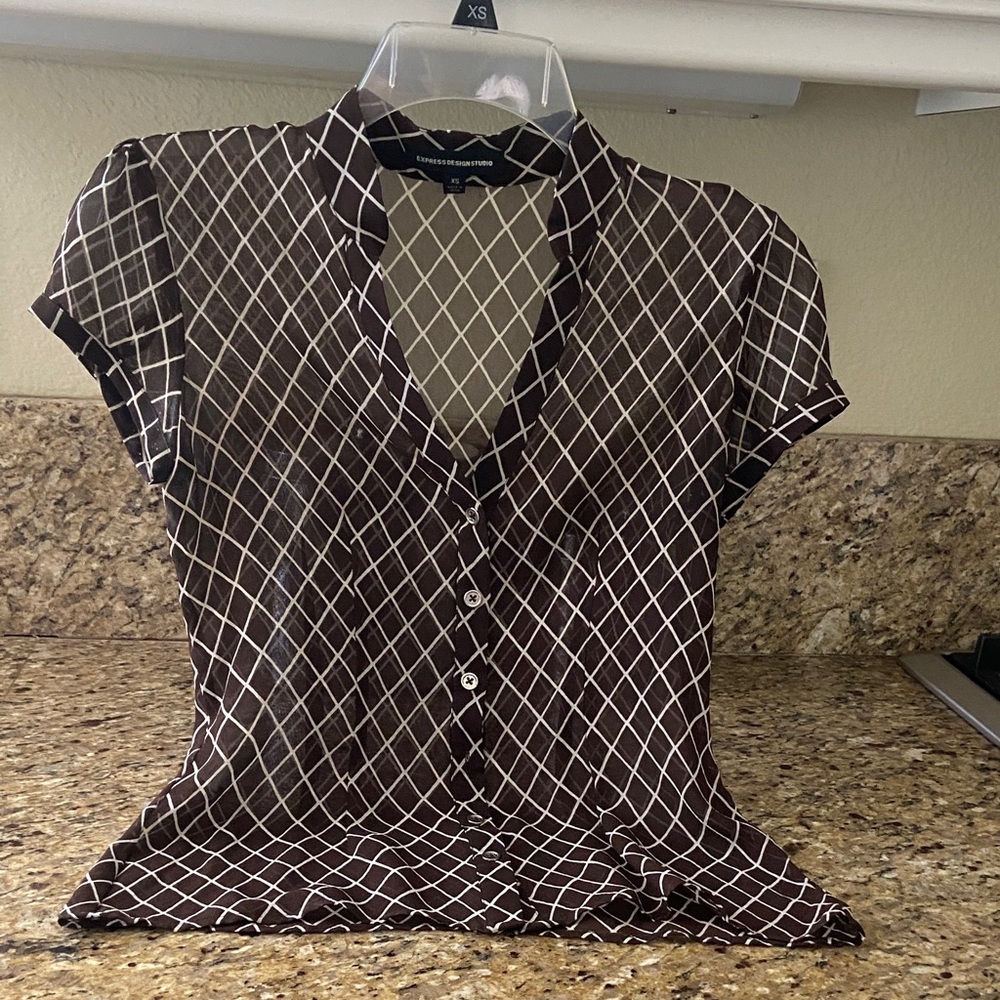 Express Brown and White Diamond Pattern Blouse
